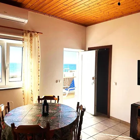 Lucas House 1 Apartment